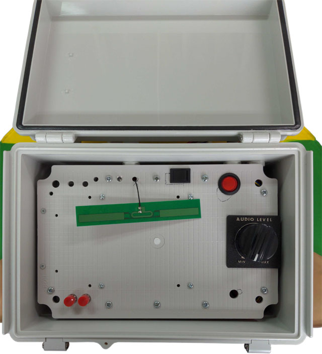 BackOpenCase